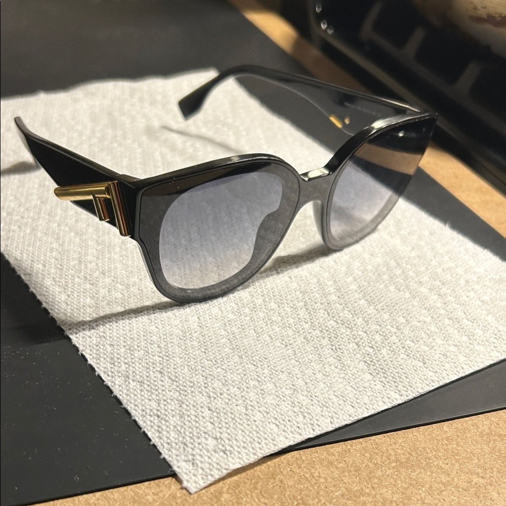 Stylish Black and Gold Sunglasses